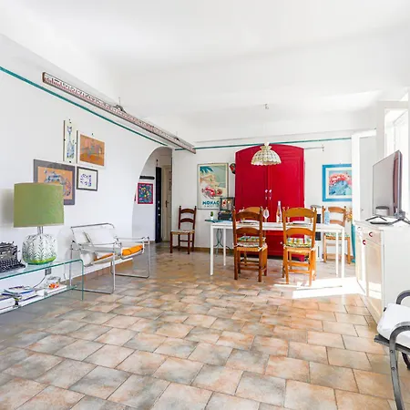 Le Palais Foch By Interhome * 滨海自由城