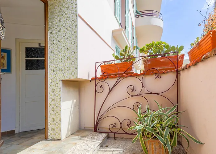 Daire Le Palais Foch By Interhome Villefranche-sur-Mer