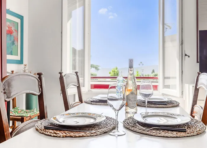 Le Palais Foch By Interhome Daire Villefranche-sur-Mer